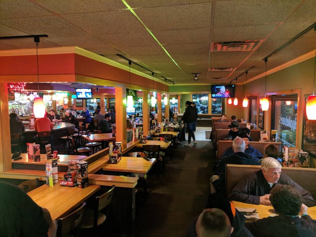 Applebees Grill + Bar | restaurant | 2200 N, OH-53, Fremont, OH 43420, USA | 4193550549 OR +1 419-355-0549