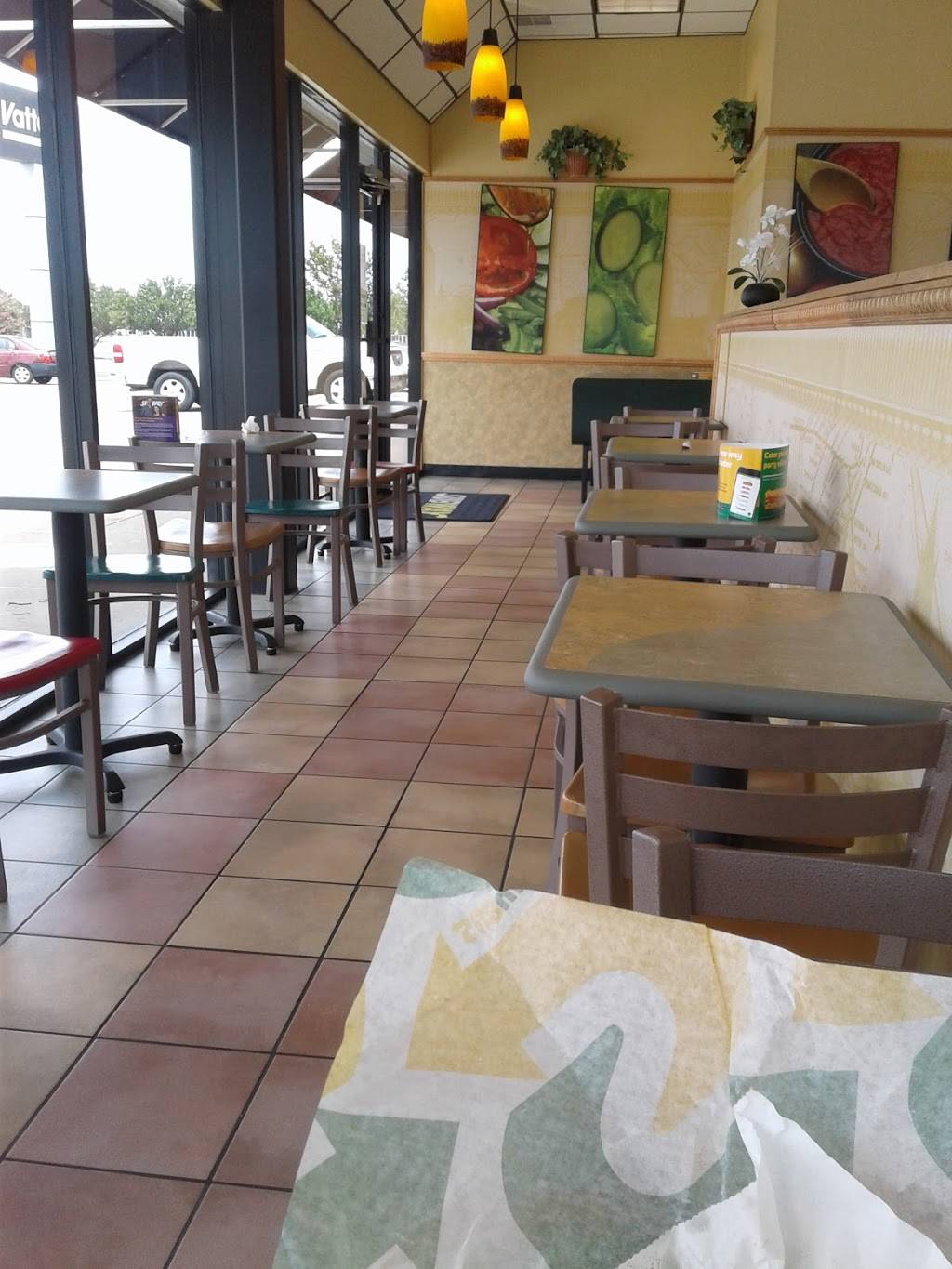 Subway | restaurant | 5577 Northwest Expy, Warr Acres, OK 73132, USA | 4057285865 OR +1 405-728-5865