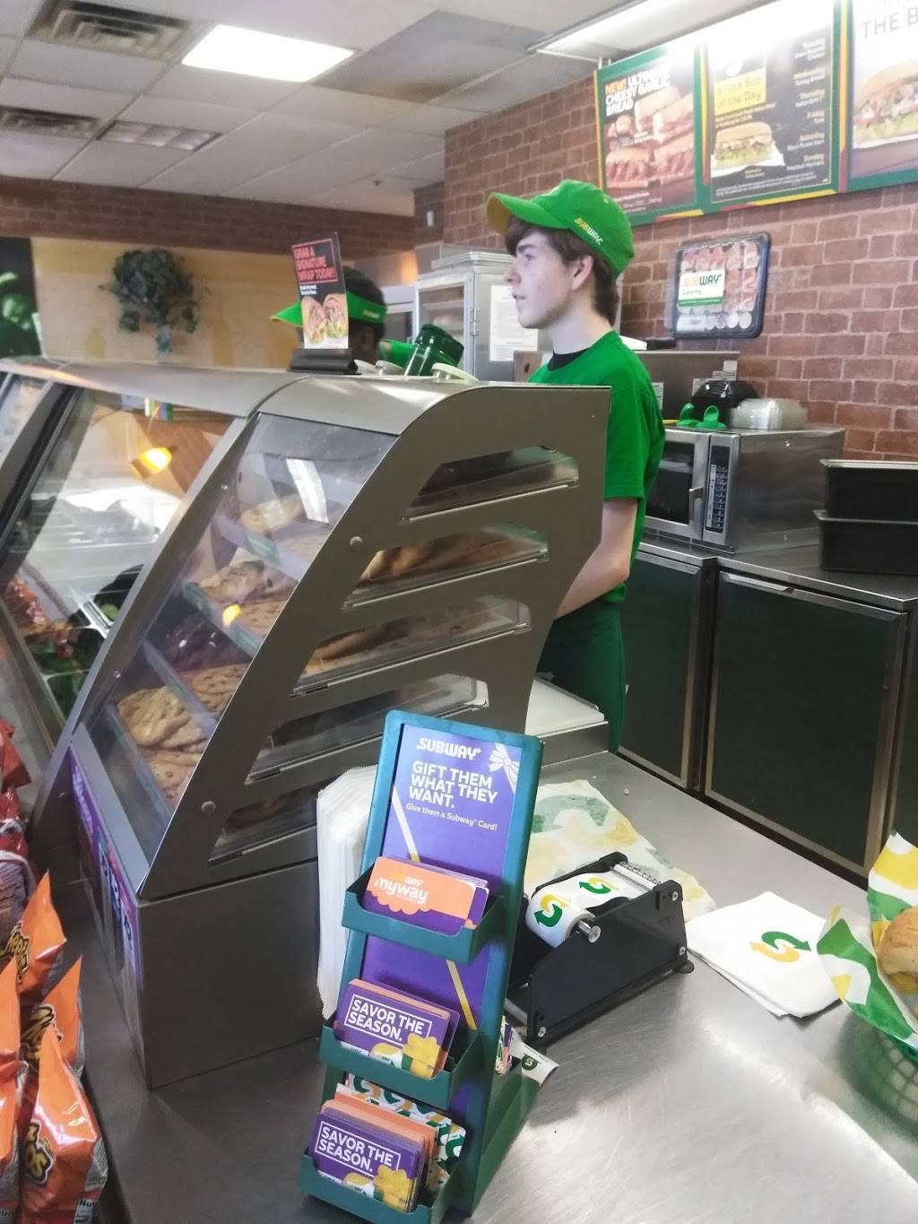 Subway | meal takeaway | 1732A W Uintah St, Colorado Springs, CO 80904, USA | 7194347580 OR +1 719-434-7580