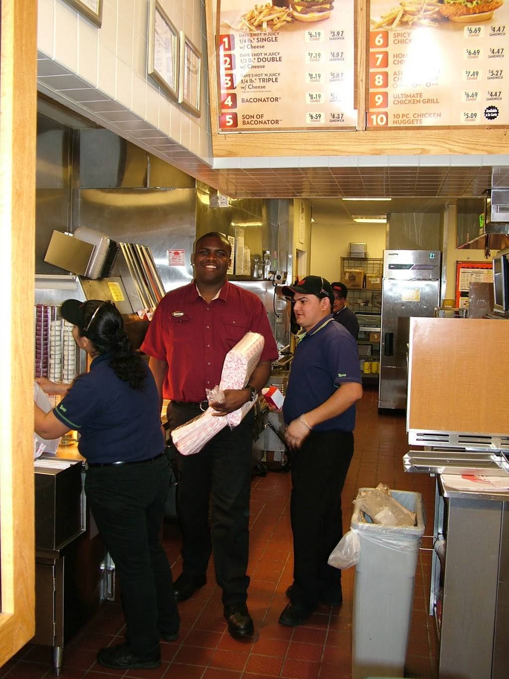 Wendys | restaurant | 3440 Donnell Dr, Forestville, MD 20747, USA | 3014202714 OR +1 301-420-2714