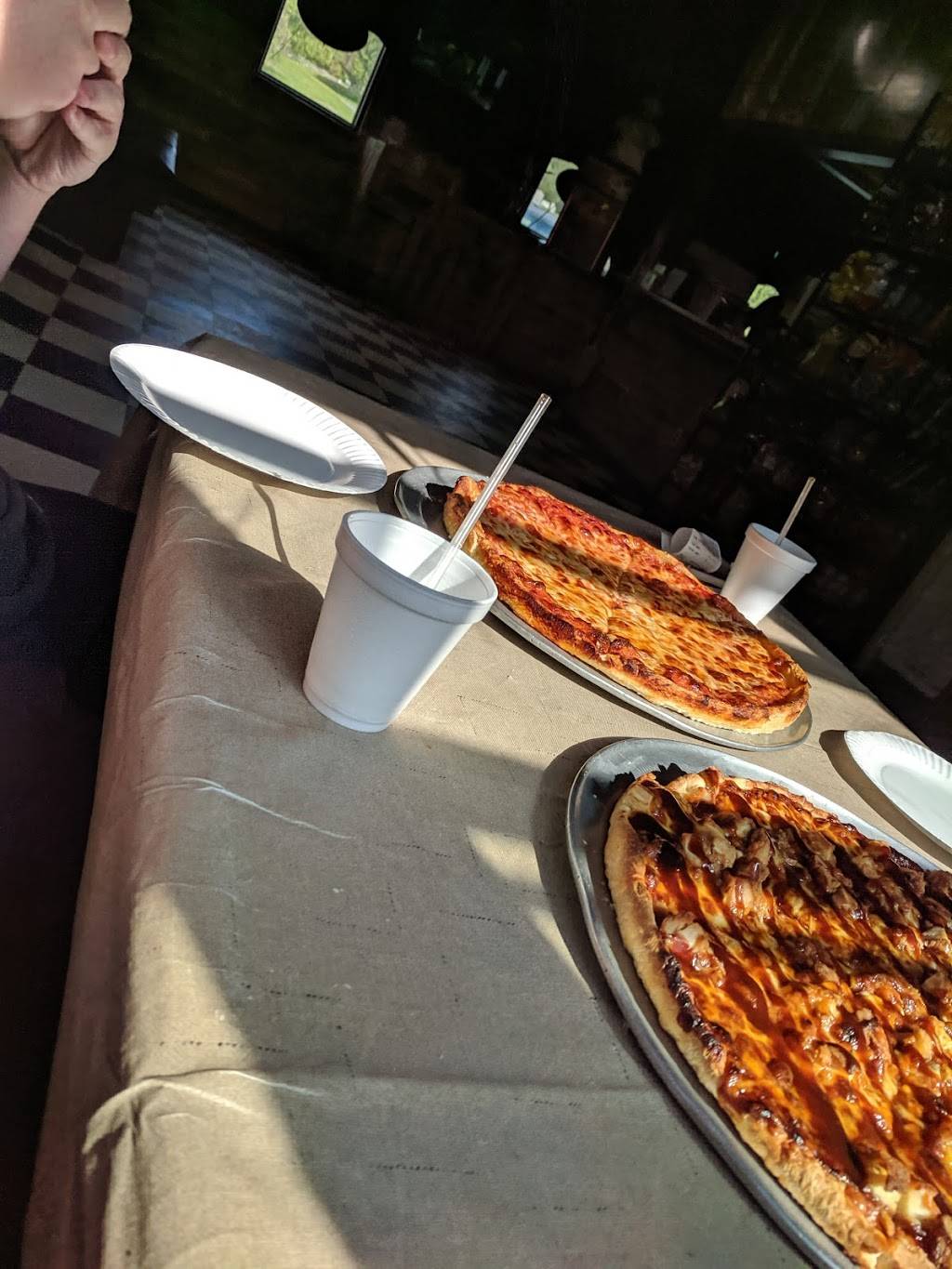 Riverside Pizza | restaurant | 292 Riverside Dr, Thompson, CT 06277, USA | 8609233500 OR +1 860-923-3500