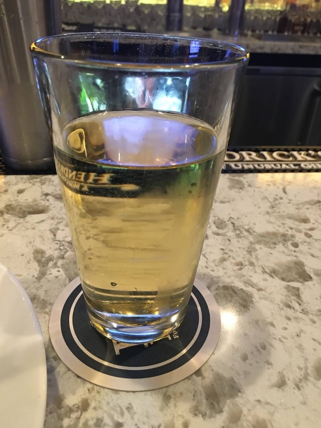 B-Town Kitchen And Raw Bar | restaurant | 714 Lakeway Dr, Bellingham, WA 98229, USA | 3603926520 OR +1 360-392-6520