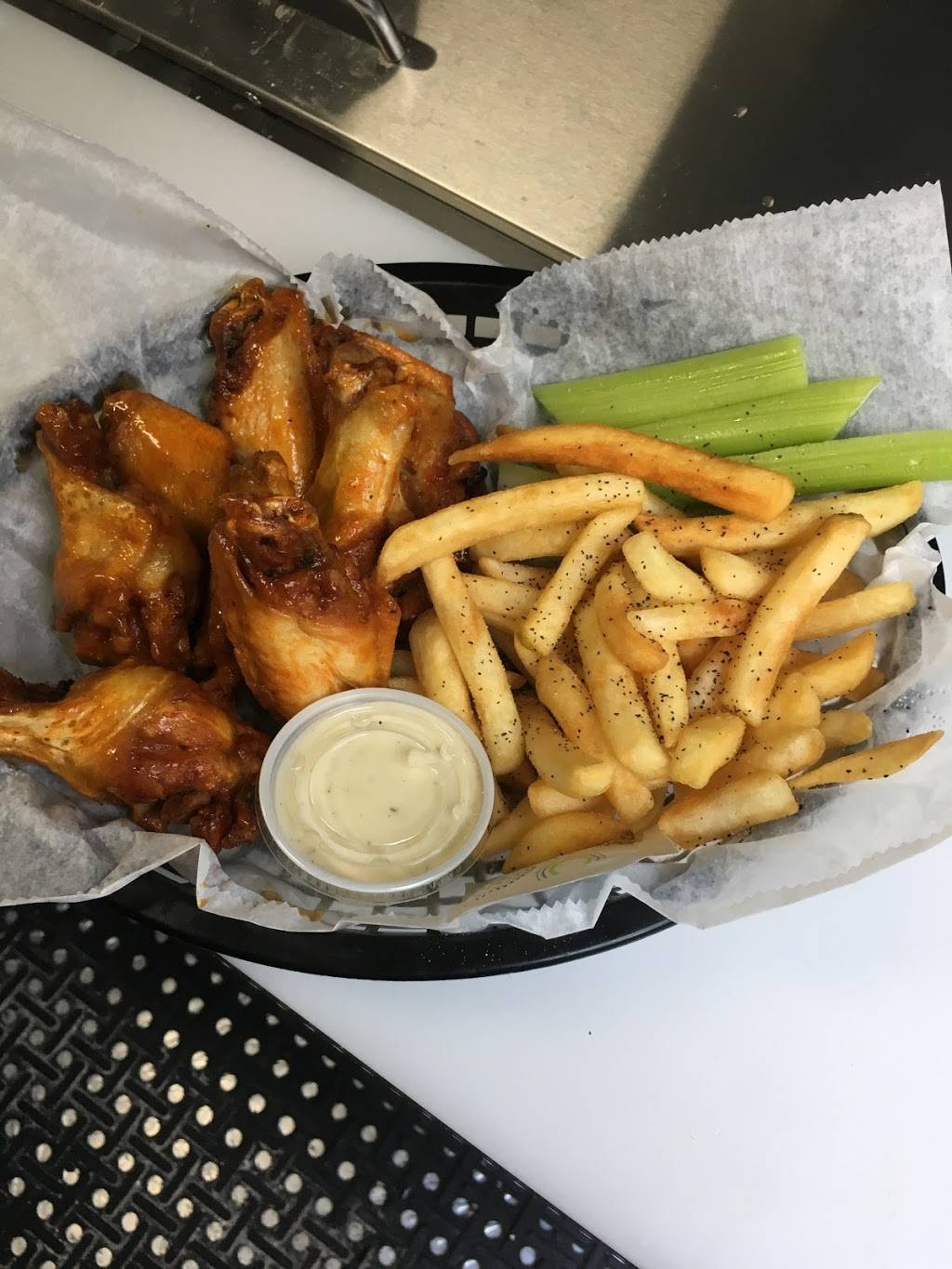 The Cockeyed Dawg Grill | restaurant | 2535 N State St, Palm Coast, FL 32164, USA | 3862760141 OR +1 386-276-0141