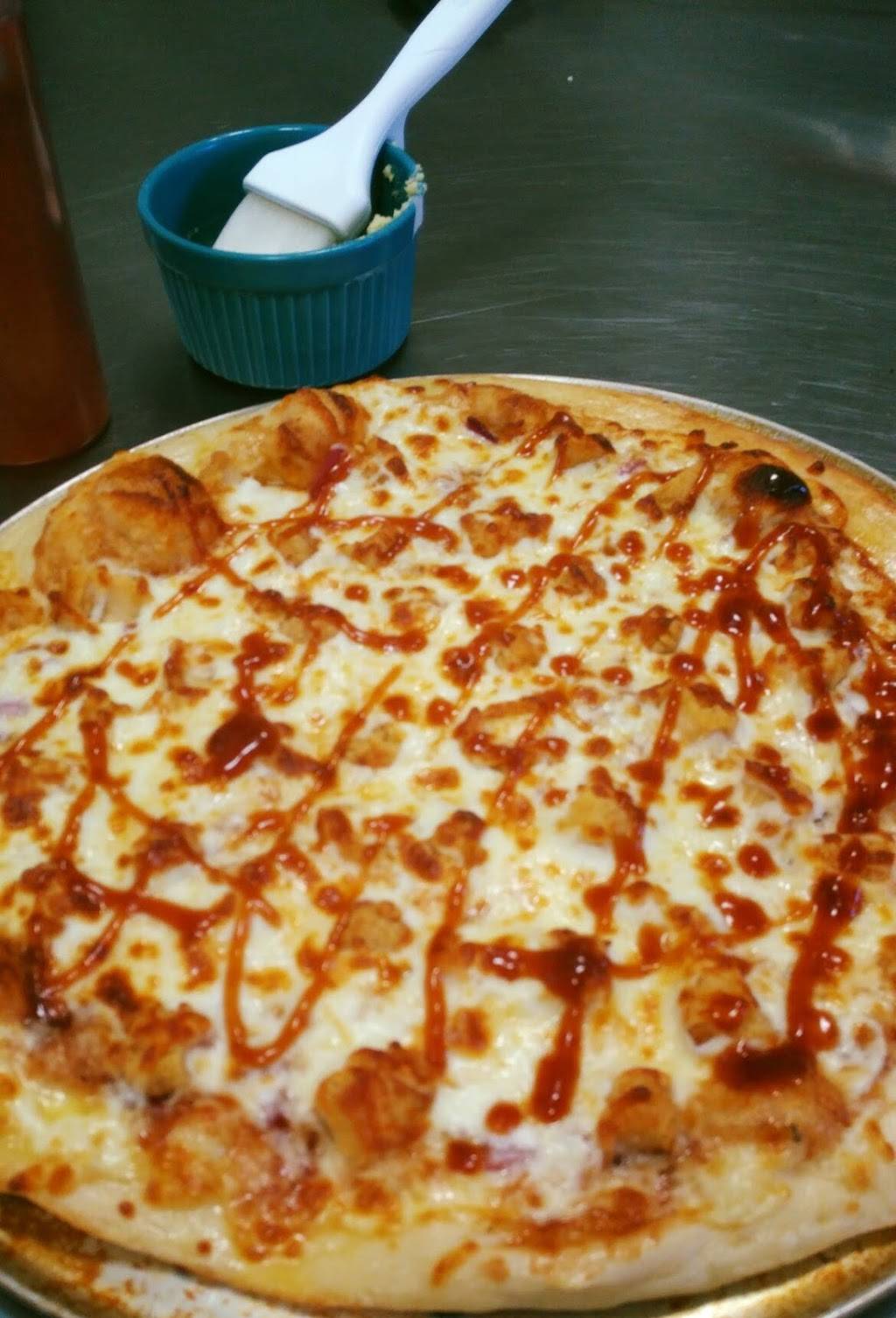 KDs Corner | meal takeaway | 12720 7 Mile Rd NE, Belding, MI 48809, USA | 6166917144 OR +1 616-691-7144