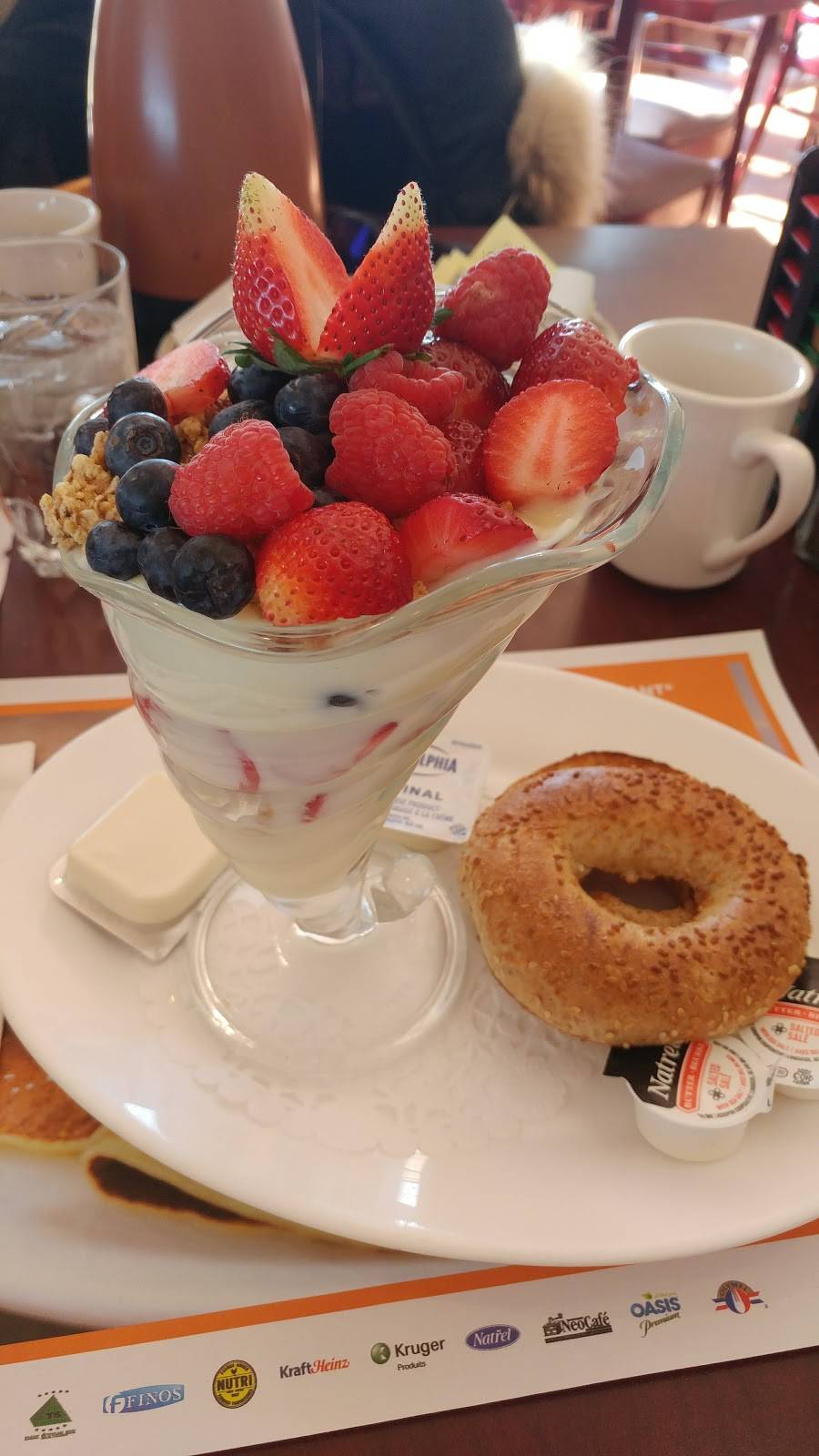 Eggsquis | restaurant | 7401 Boulevard Newman, LaSalle, QC H8N 1X3, Canada | 5143680333 OR +1 514-368-0333