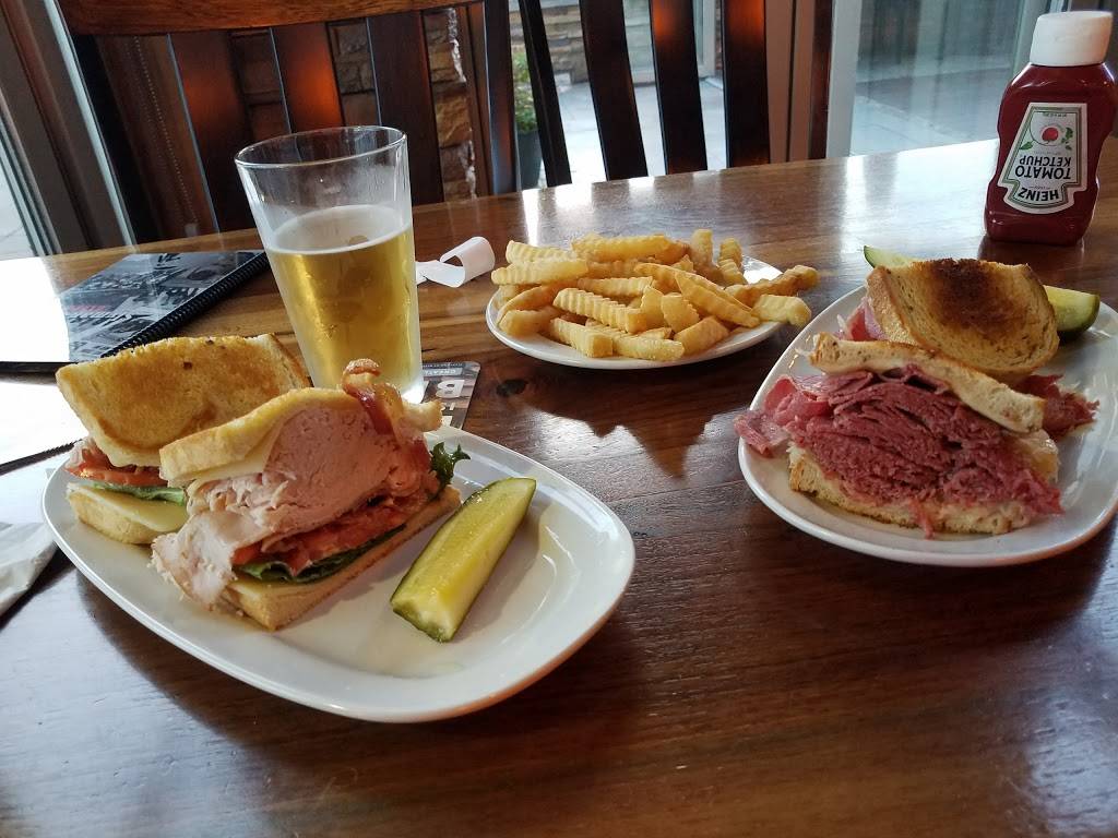 Slymans Tavern | restaurant | 6901 Rockside Rd, Independence, OH 44131, USA | 2166420062 OR +1 216-642-0062