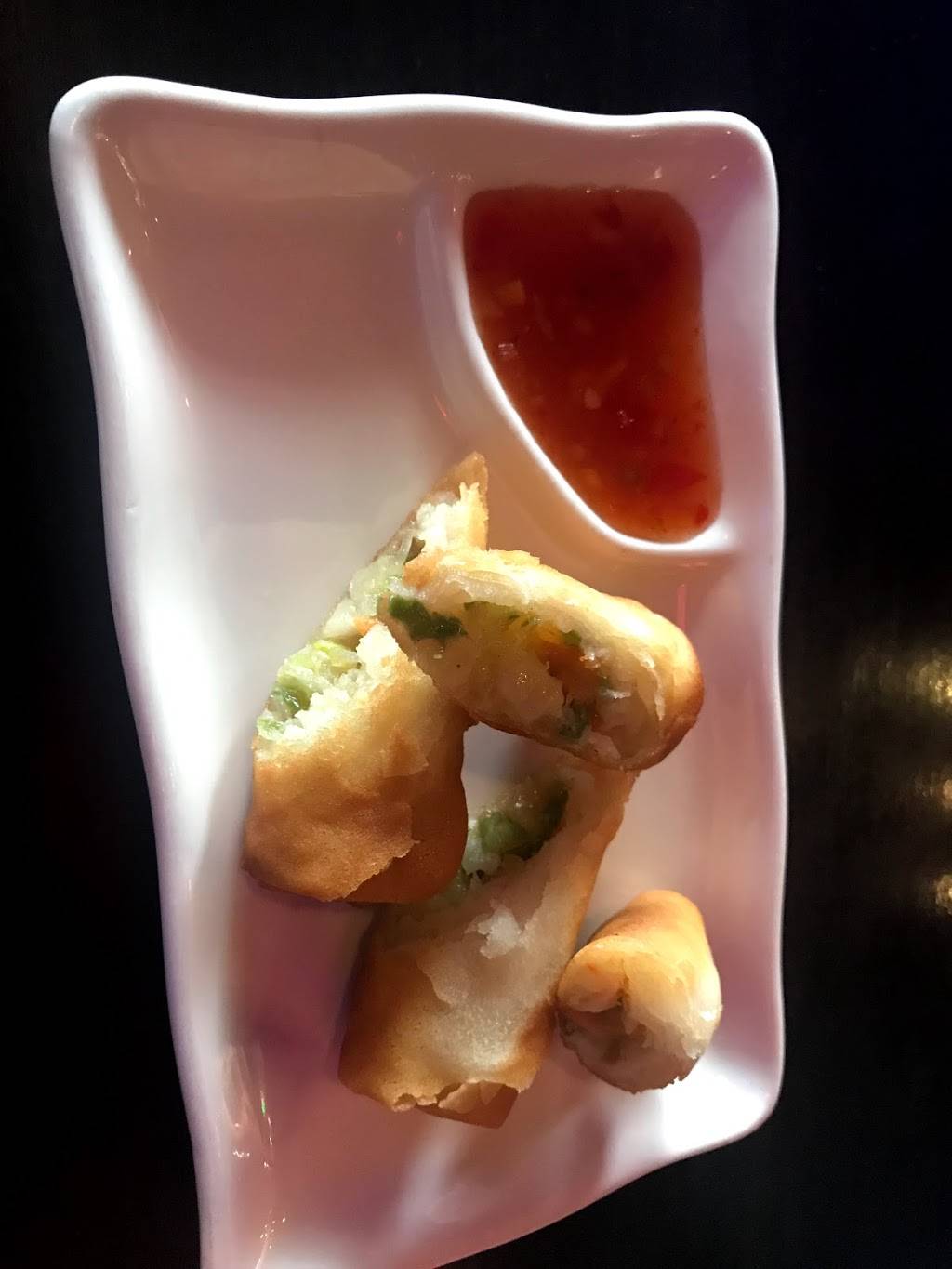 Kisoro Sushi Asian Fusion | restaurant | 227 Old Country Rd, Carle Place, NY 11514, USA | 5167478880 OR +1 516-747-8880