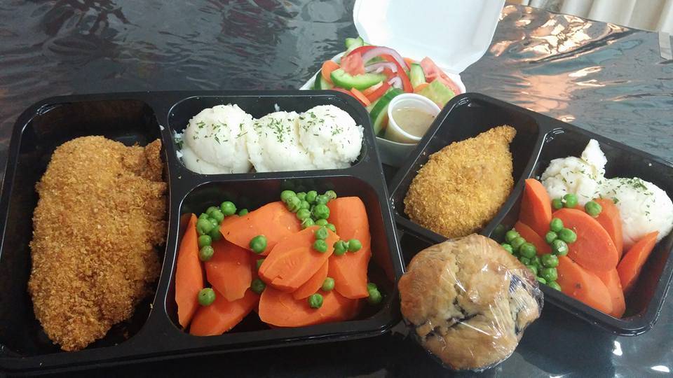 Charmins Wholesome Foods Catering and The Club House Restaurant | restaurant | 153 Kent St W, Lindsay, ON K9V 2Y5, Canada | 7053209828 OR +1 705-320-9828