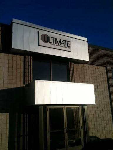 Ultimate Fitness & Training Center | restaurant | 11111 Greenbrier Rd, Minnetonka, MN 55305, USA | 9522418500 OR +1 952-241-8500