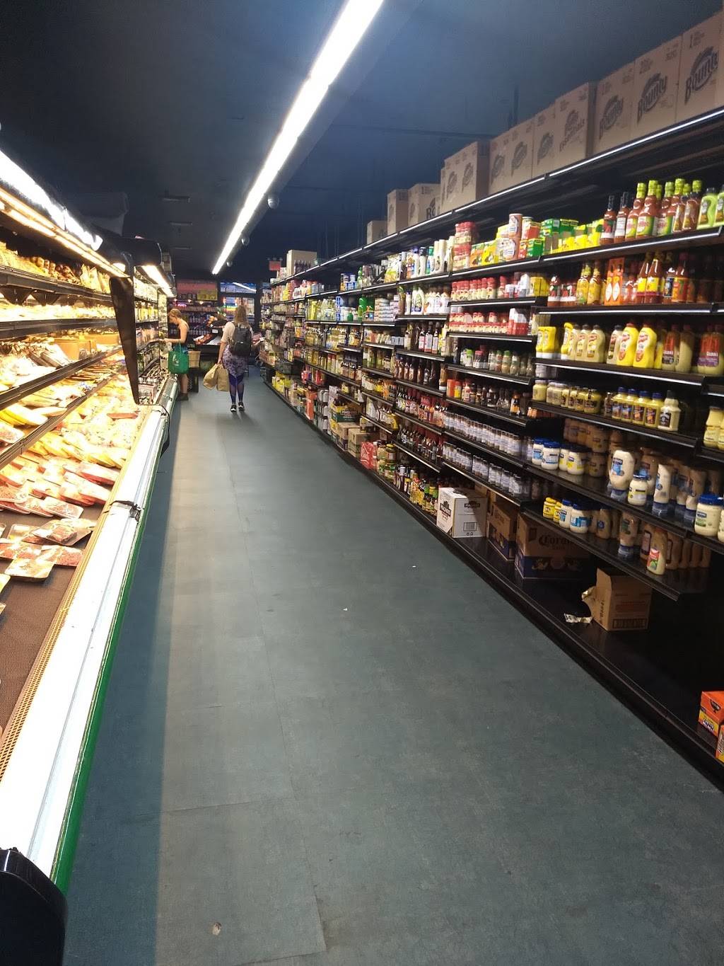 Butcher Block | restaurant | 43-46 41st St, Queens, NY 11104, USA | 7187841078 OR +1 718-784-1078