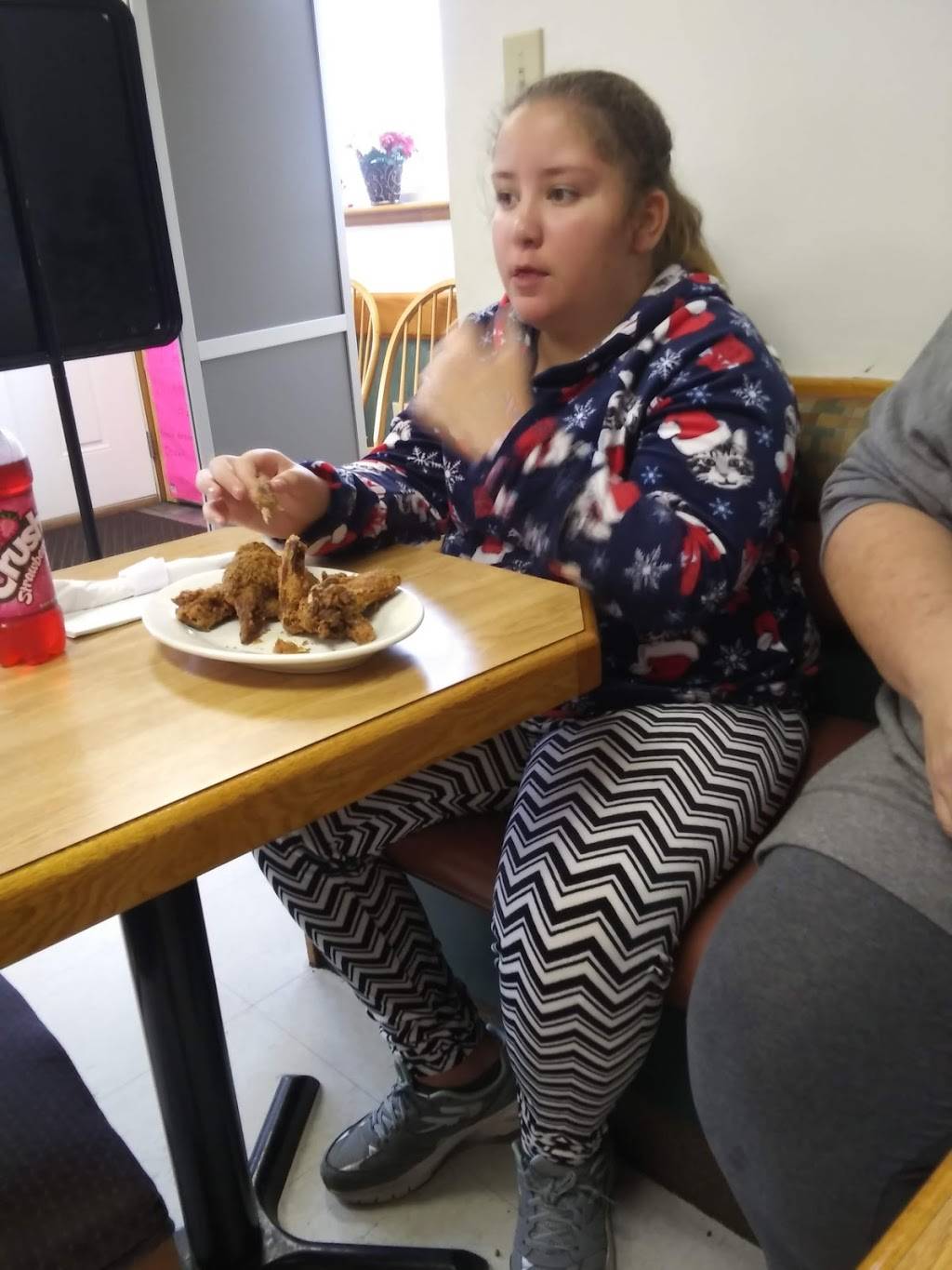 Edna’s Country Cooking | restaurant | 3268 S Crater Rd, Petersburg, VA 23805, USA | 8044312904 OR +1 804-431-2904