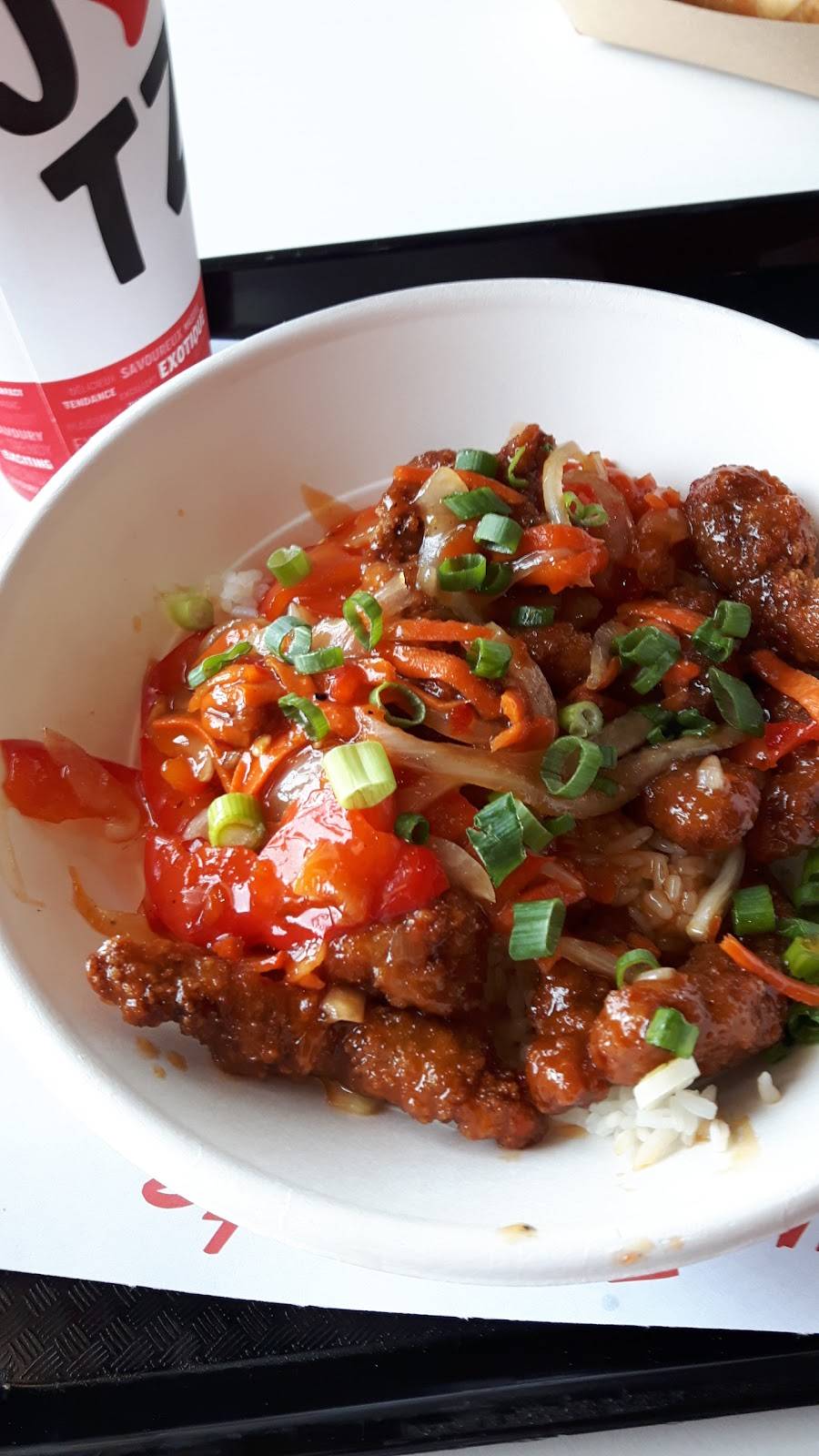 Thaïzone | restaurant | 1899 Boulevard des Laurentides, Laval, QC H7M 1B9, Canada | 4509678424 OR +1 450-967-8424