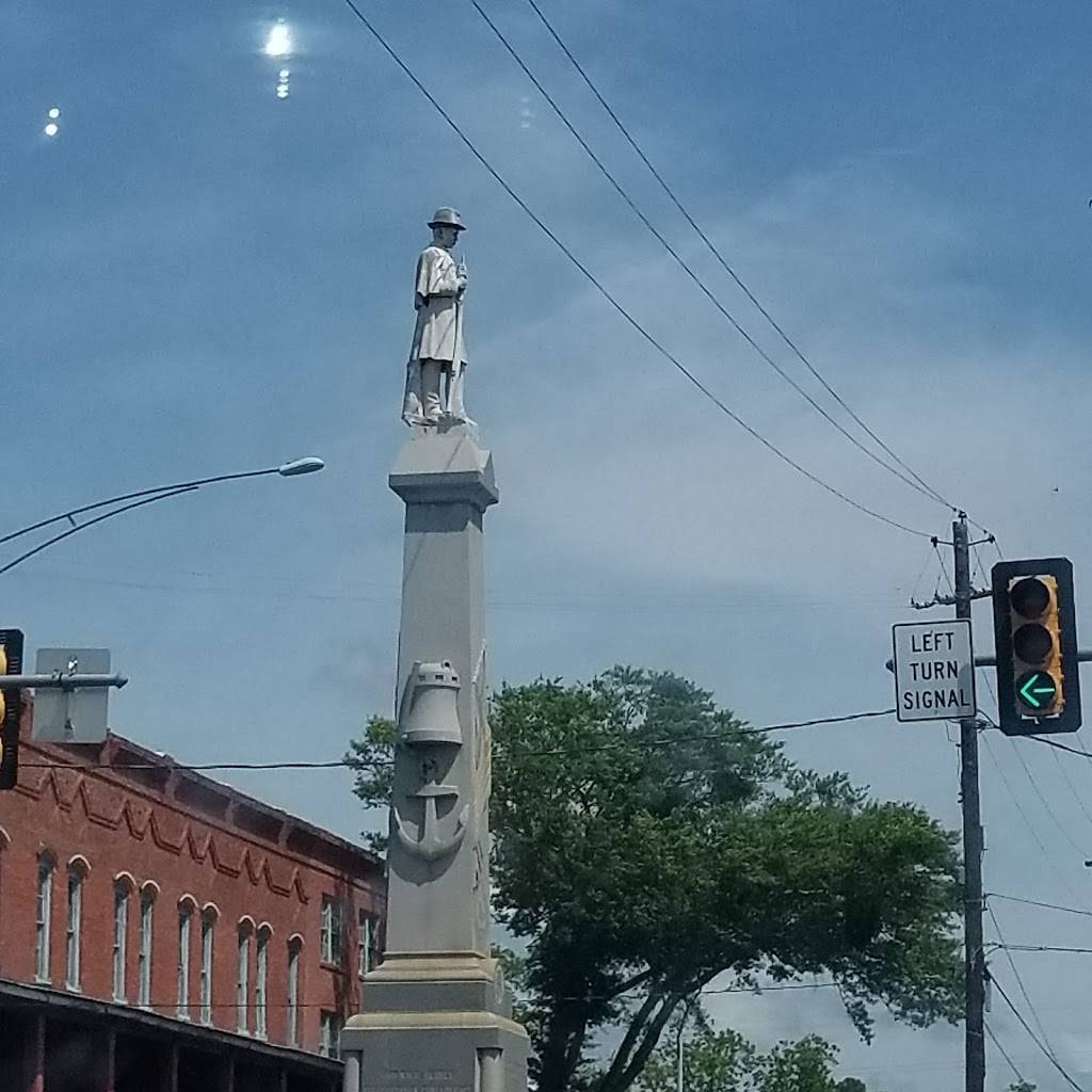 Captain Ds | restaurant | 1004 E 280 Byp, Phenix City, AL 36867, USA | 3342987333 OR +1 334-298-7333