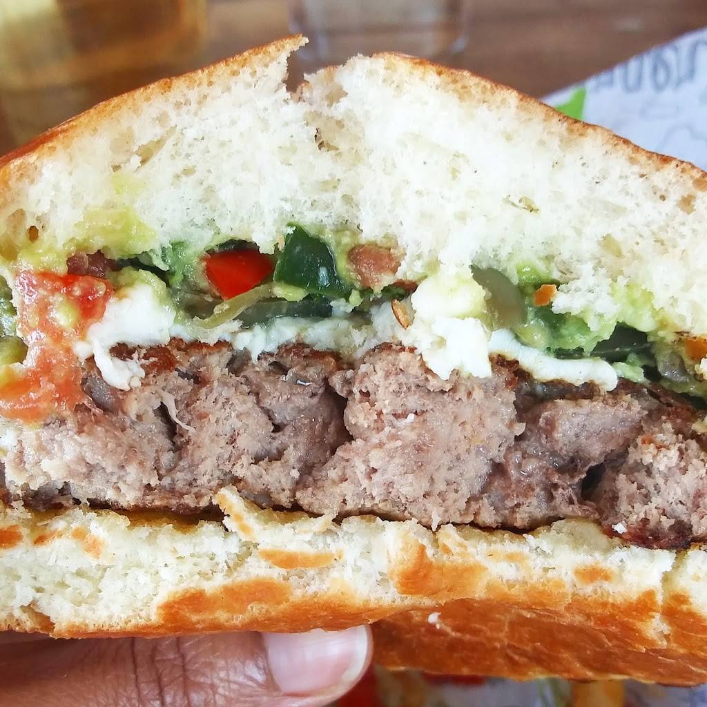 Bareburger | restaurant | 4560 N High St, Columbus, OH 43214, USA | 6148264198 OR +1 614-826-4198