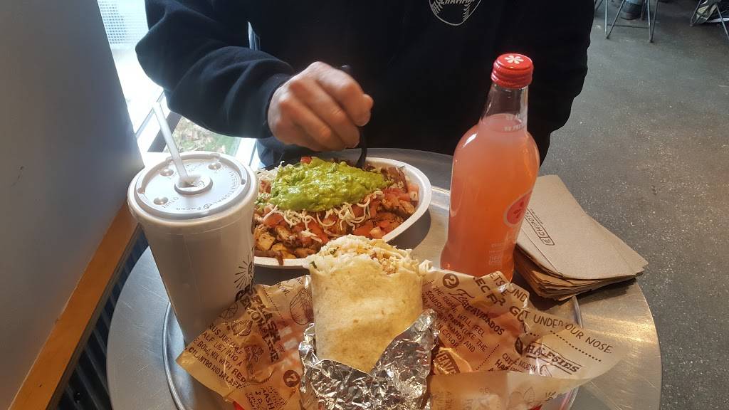 Chipotle Mexican Grill | restaurant | 4124 Burbank Rd, Wooster, OH 44691, USA | 3303451193 OR +1 330-345-1193