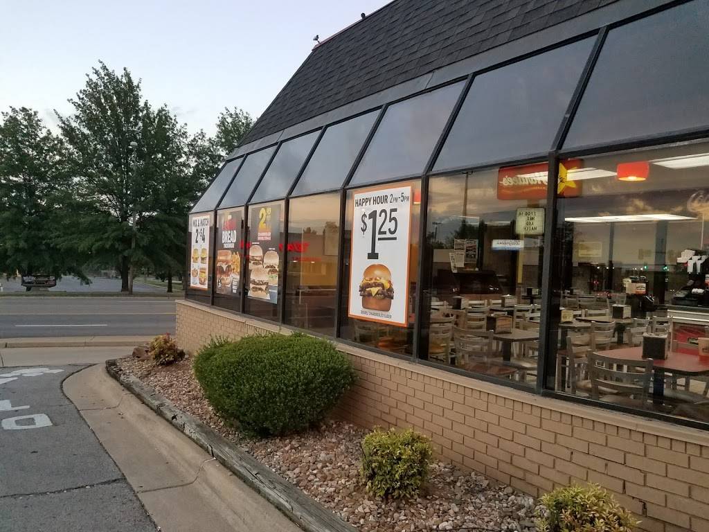 Hardees | restaurant | 2720 Rogers Ave, Fort Smith, AR 72901, USA | 4797827452 OR +1 479-782-7452