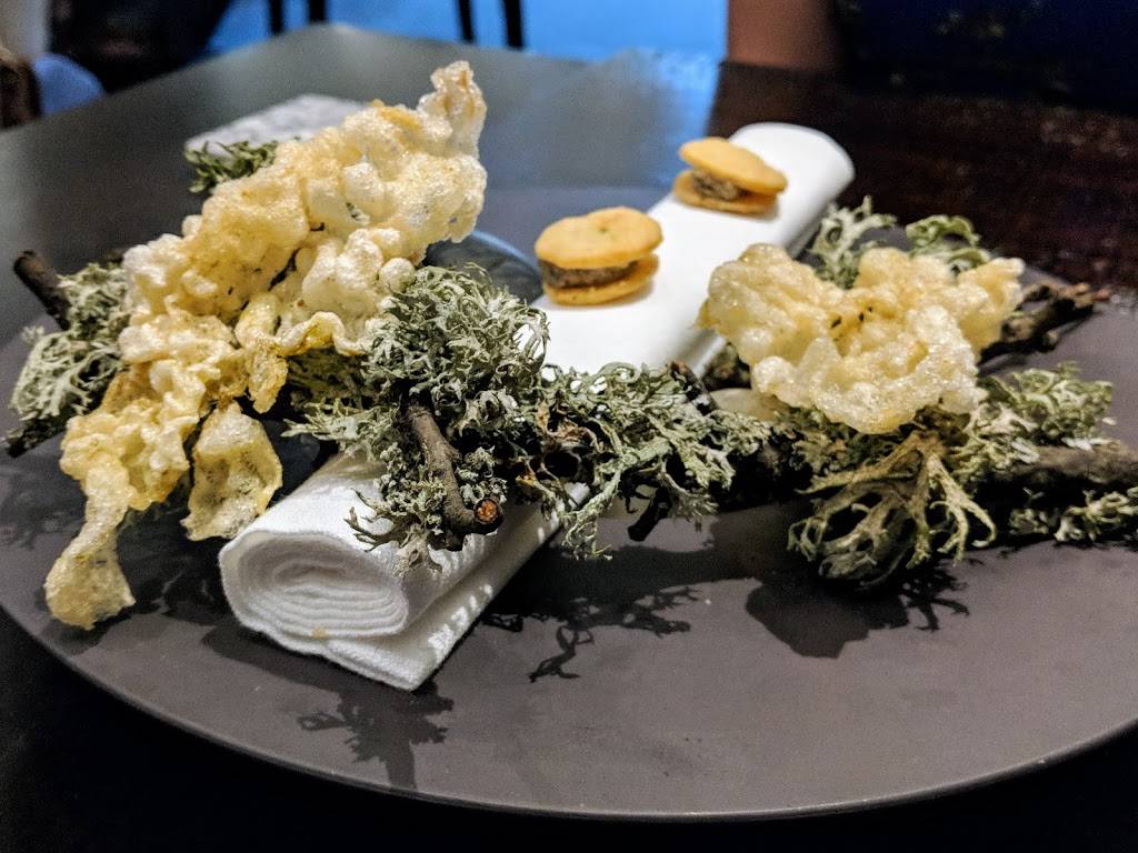 Acadia | restaurant | 1639 S Wabash Ave, Chicago, IL 60616, USA | 3123609500 OR +1 312-360-9500