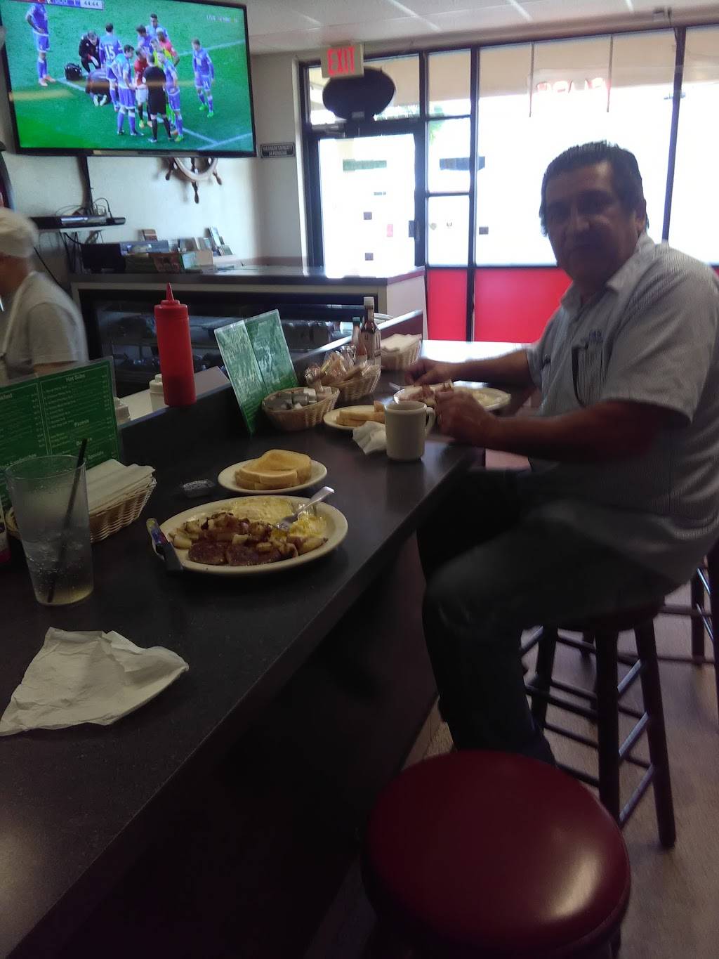 Pudgies Cafe | meal takeaway | 2301 NE 16th St #102, Pompano Beach, FL 33062, USA | 9549411430 OR +1 954-941-1430