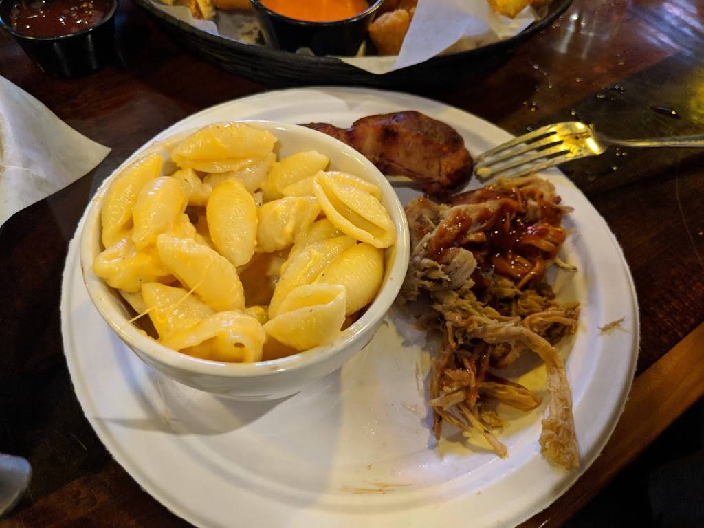 Wildwood Smokehouse & Saloon | restaurant | 4919 Walleye Dr SE, Iowa City, IA 52240, USA | 3193331750 OR +1 319-333-1750