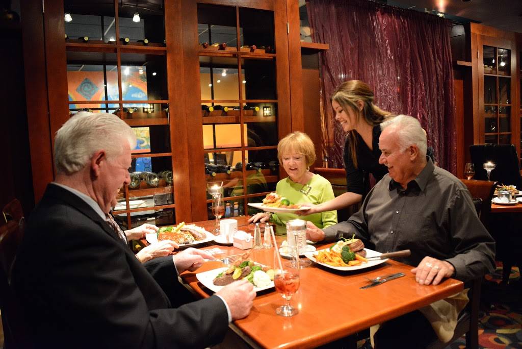 Railside Restaurant | restaurant | 112 Peter St, Port Hope, ON L1A 1C5, Canada | 9058852938 OR +1 905-885-2938