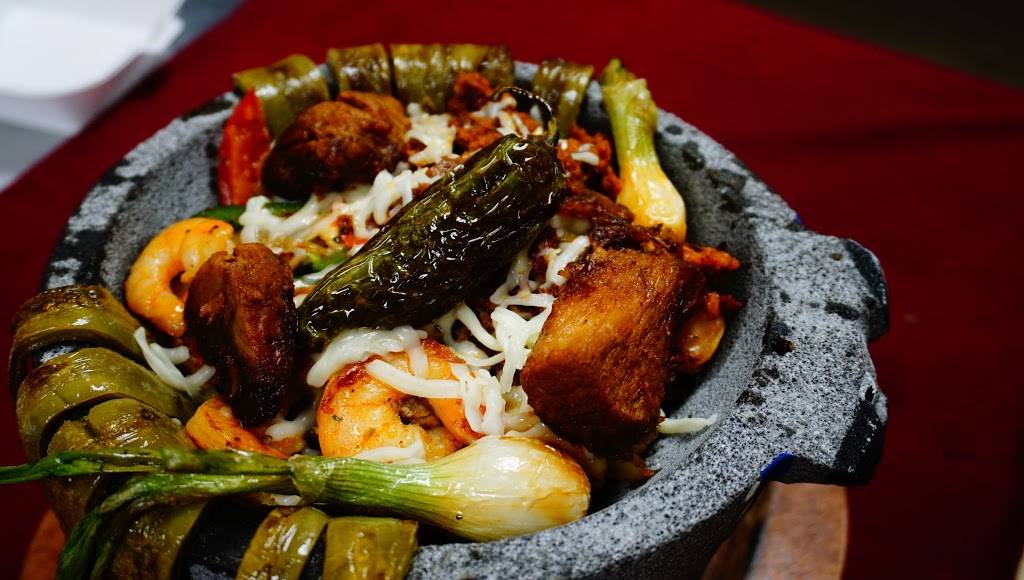 Lempira | Mexican Restaurant & Latin Cuisine | restaurant | 8078 Kingston Pike #151, Knoxville, TN 37919, USA | 8654094771 OR +1 865-409-4771