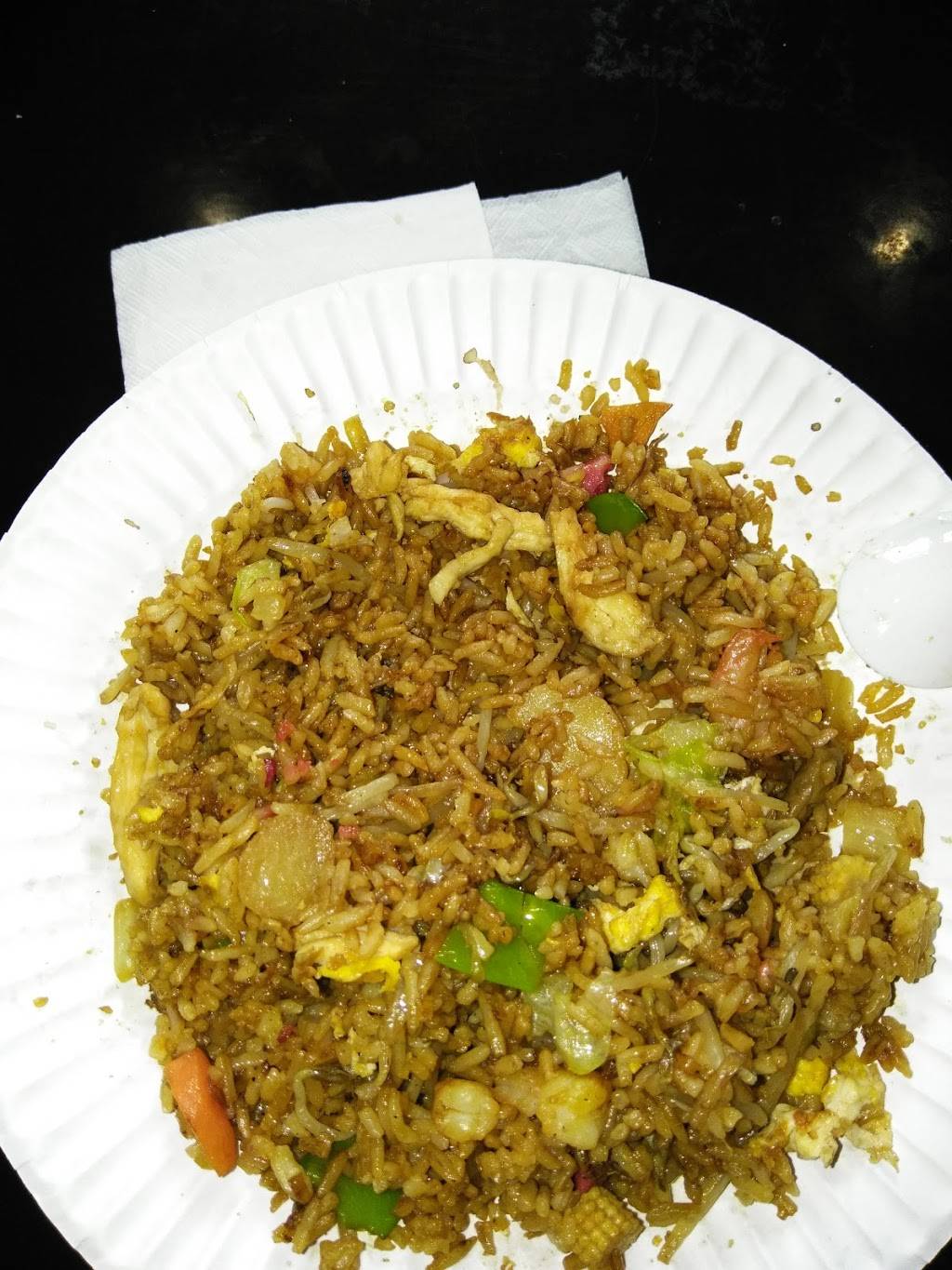 Moon House Chinese Restaurant | restaurant | 706 Ashley Blvd, New Bedford, MA 02745, USA | 5089989999 OR +1 508-998-9999