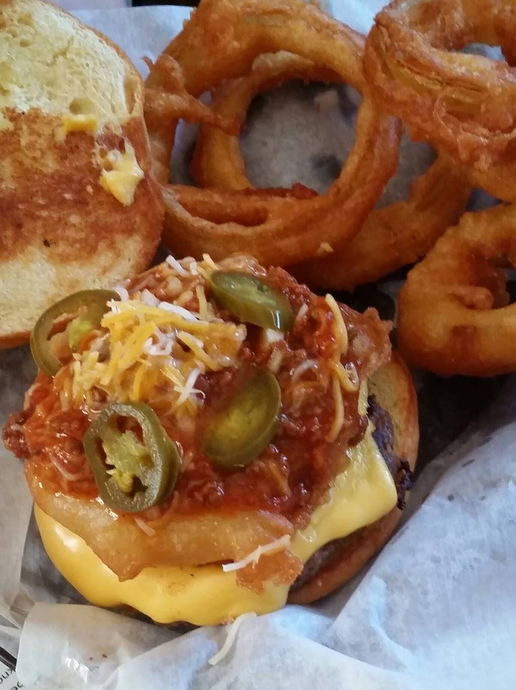 Riga Tavern | restaurant | 7495 Riga Hwy, Riga, MI 49276, USA | 5174863461 OR +1 517-486-3461