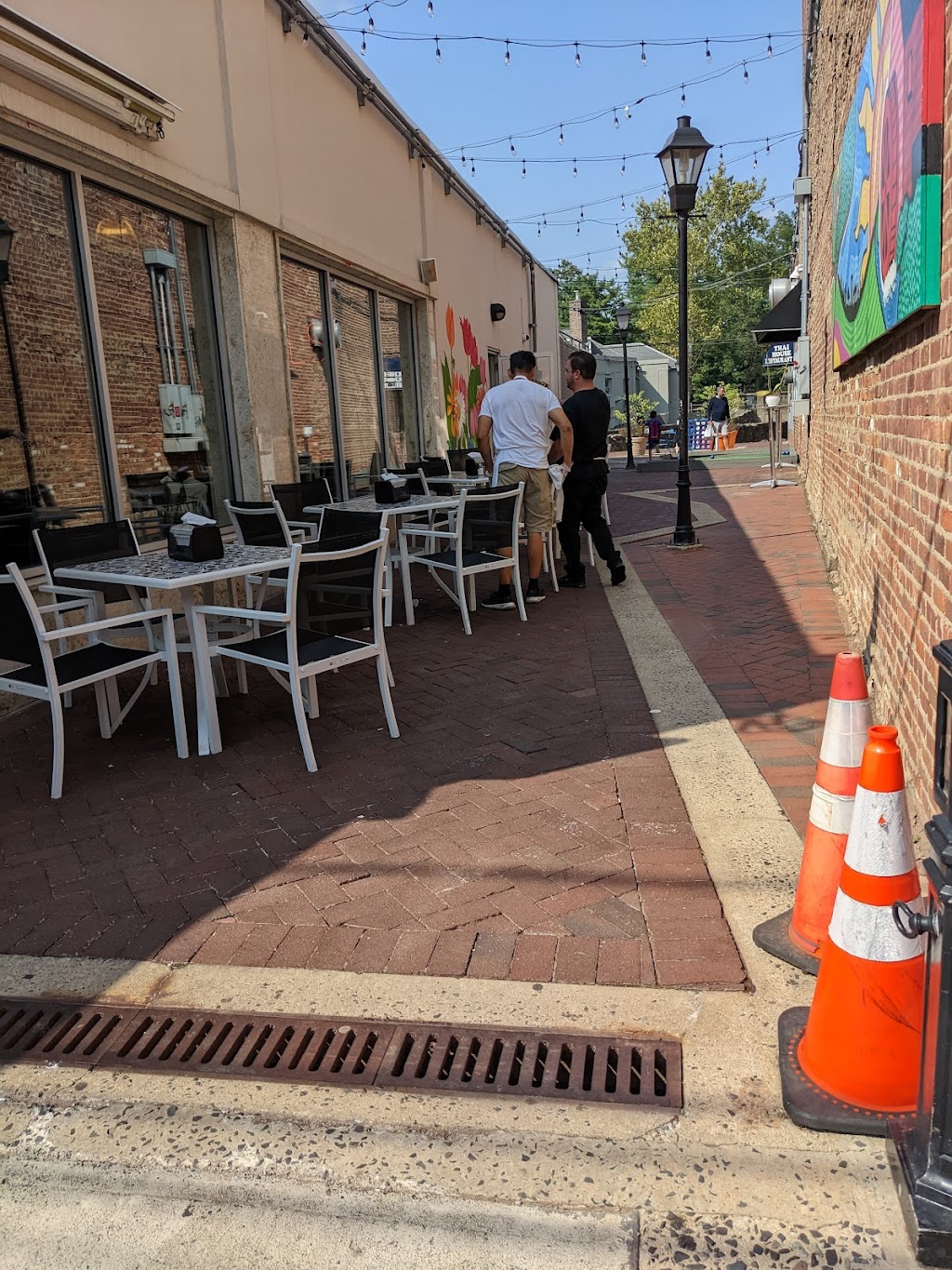 Goldbergs Famous Deli | bakery | 325 Millburn Ave, Millburn, NJ 07041, USA | 9733764777 OR +1 973-376-4777