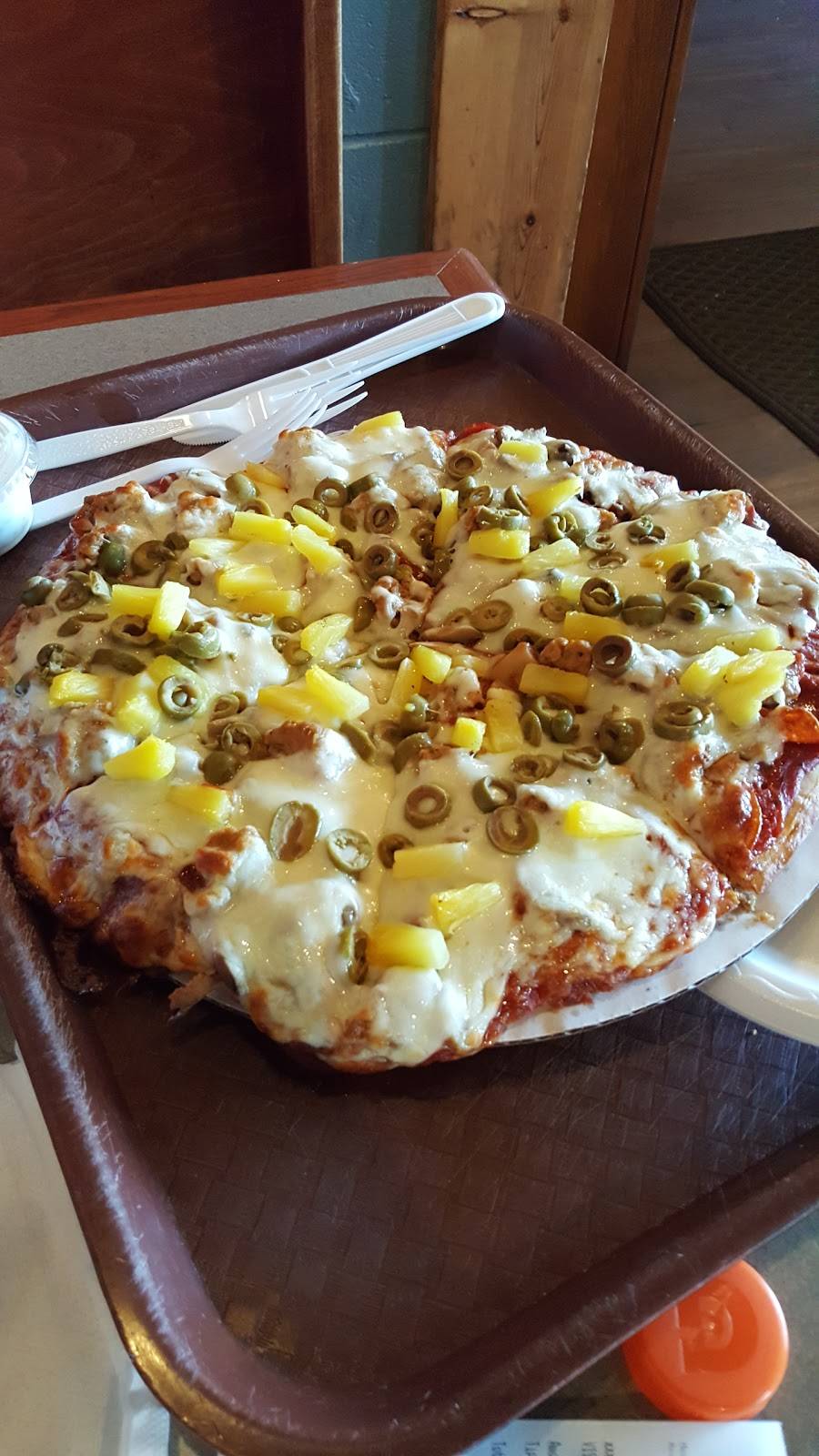 Riverfront Pizza & Sports Bar | restaurant | 617 W 3rd St #2, Covington, KY 41011, USA | 8592614800 OR +1 859-261-4800