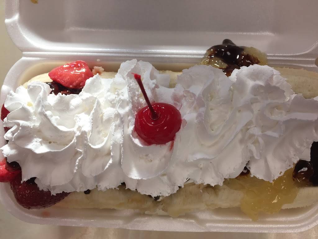 Zesto Drive-In | restaurant | 22 Carriage Oaks Dr, Tyrone, GA 30290, USA | 7703062509 OR +1 770-306-2509