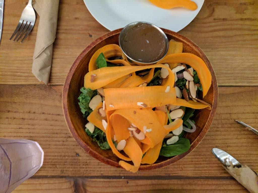 Girasole Restaurant and Bar | restaurant | 8438 N Lombard St, Portland, OR 97203, USA | 5039541671 OR +1 503-954-1671