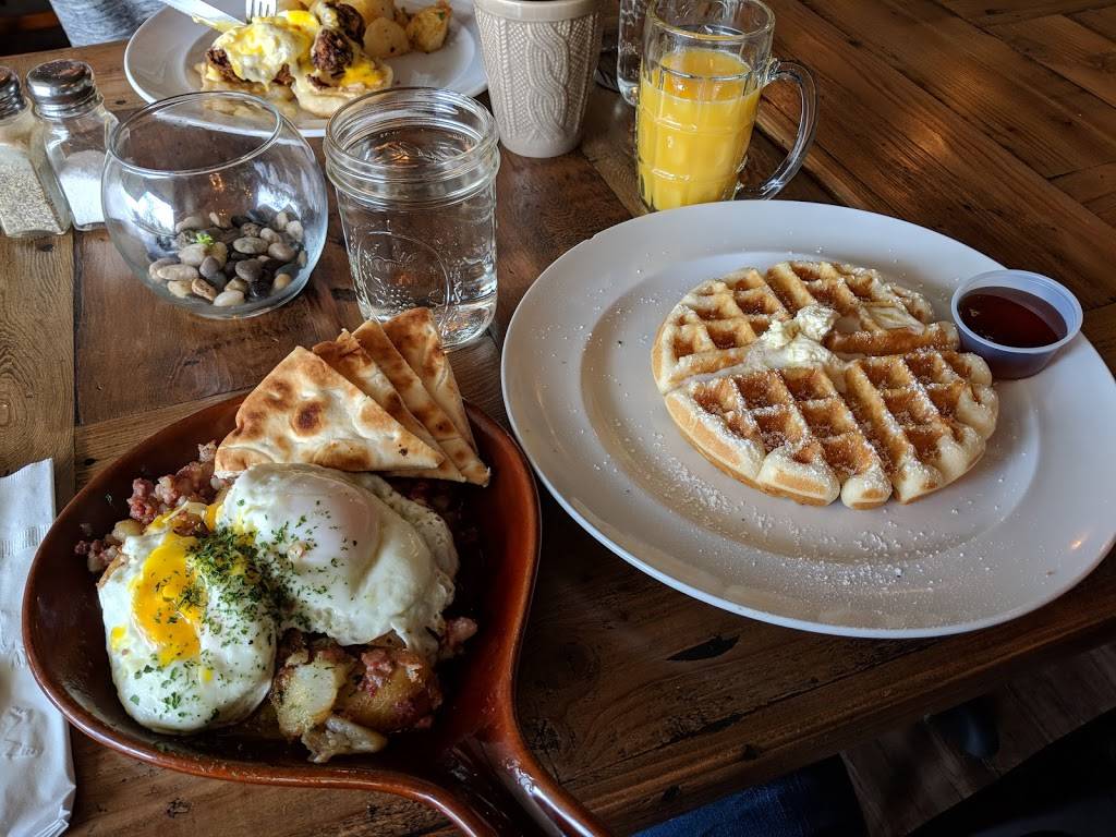 Chefs Corner | restaurant | 3156 Campus Dr, San Mateo, CA 94403, USA | 6505259060 OR +1 650-525-9060