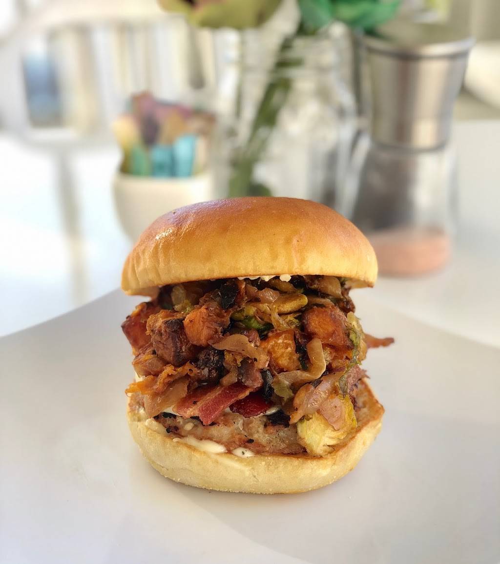 Greens N Things healthy Kitchen | restaurant | 975 E Birch St #A, Brea, CA 92821, USA | 7147846614 OR +1 714-784-6614