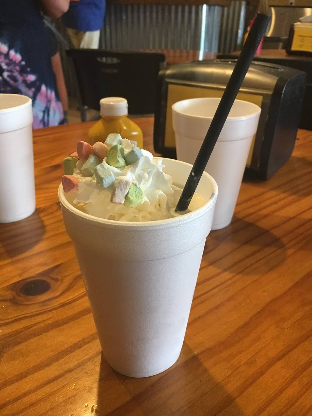 Paradise Valley Burger Company | meal takeaway | 4001 E Bell Rd #102, Phoenix, AZ 85032, USA | 6025354930 OR +1 602-535-4930