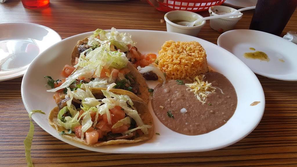 El Cid | restaurant | 2645 N Kedzie Ave, Chicago, IL 60647, USA | 7733950505 OR +1 773-395-0505