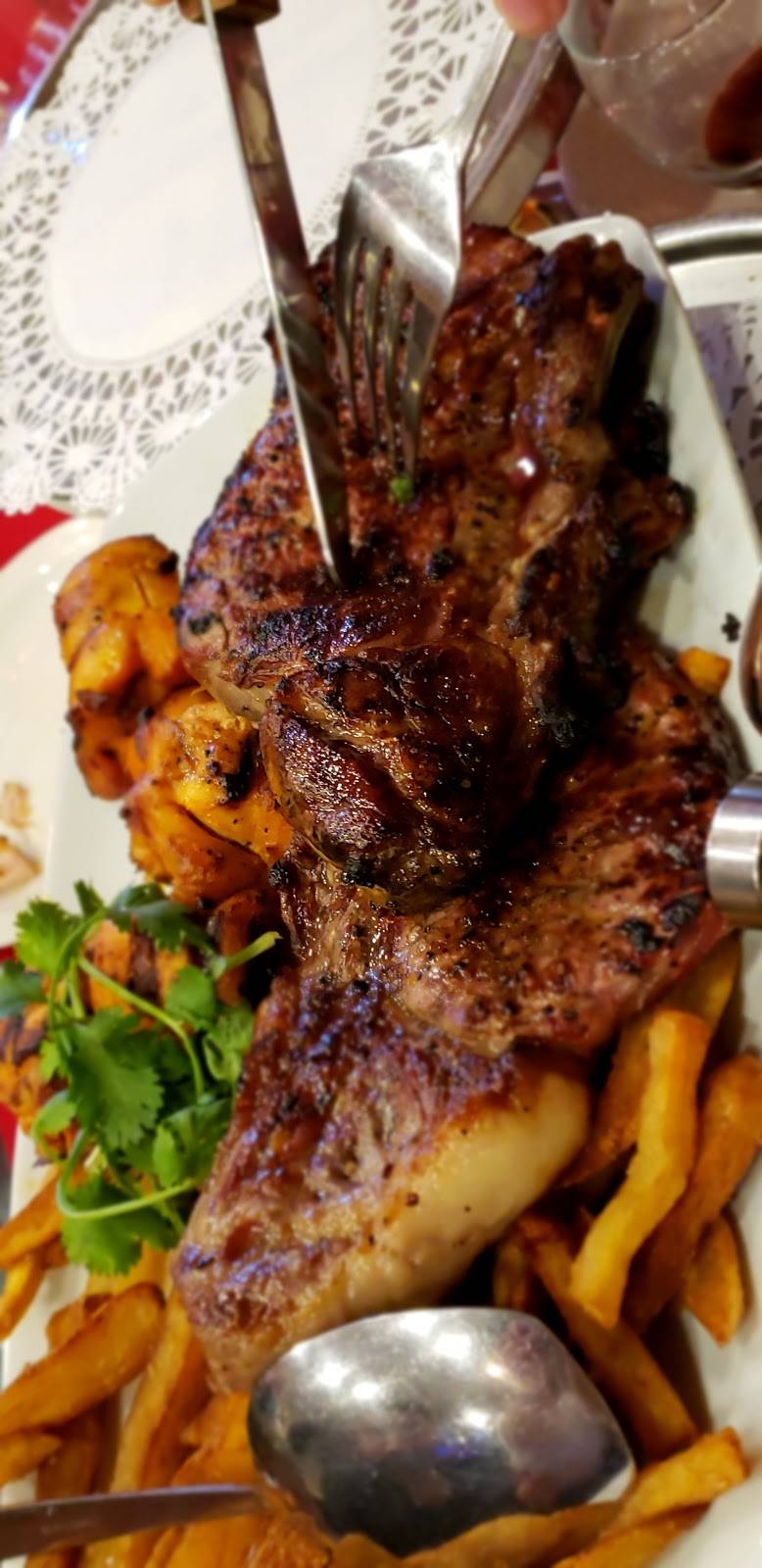 Darina Cafe | restaurant | 315 Sand Ln, Staten Island, NY 10305, USA | 7183514413 OR +1 718-351-4413