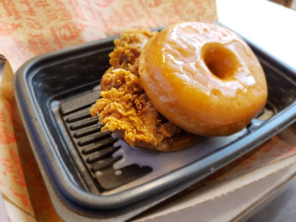 KFC | restaurant | 5813 NE Antioch Rd, Gladstone, MO 64119, USA | 8164555205 OR +1 816-455-5205