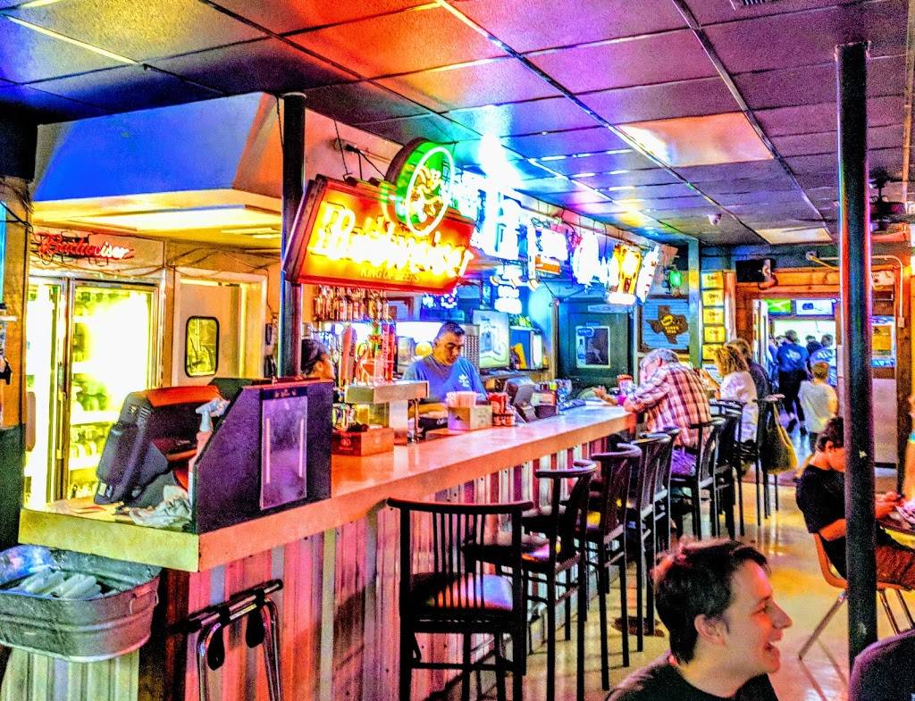 George’s Restaurant Bar & Catering | restaurant | 1925 Speight Ave, Waco, TX 76706, USA | 2547531421 OR +1 254-753-1421