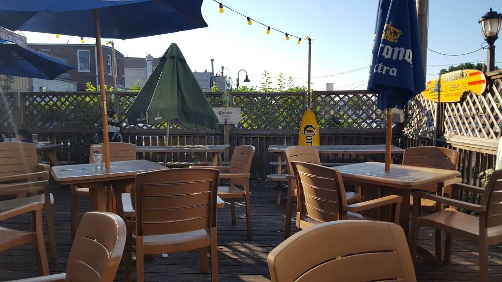 Portside Bar & Grill | restaurant | 242 Traders Cove, Port Jefferson, NY 11777, USA | 6313313390 OR +1 631-331-3390