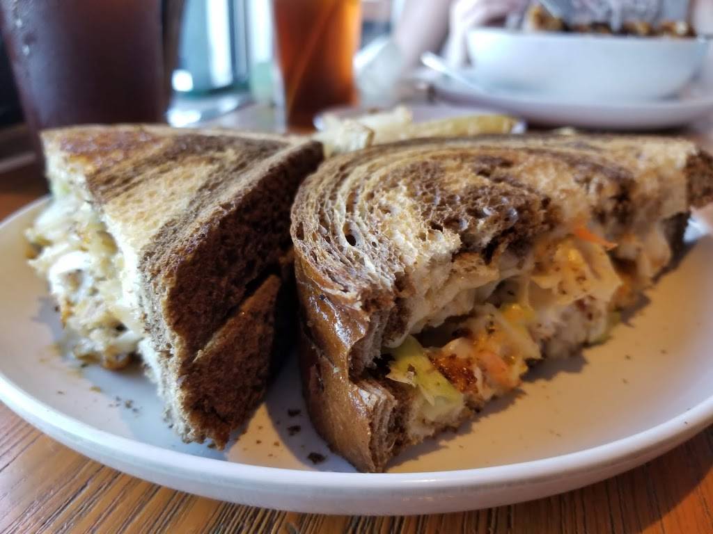 Funky Pelican | restaurant | 215 Florida A1A, Flagler Beach, FL 32136, USA | 3864390011 OR +1 386-439-0011