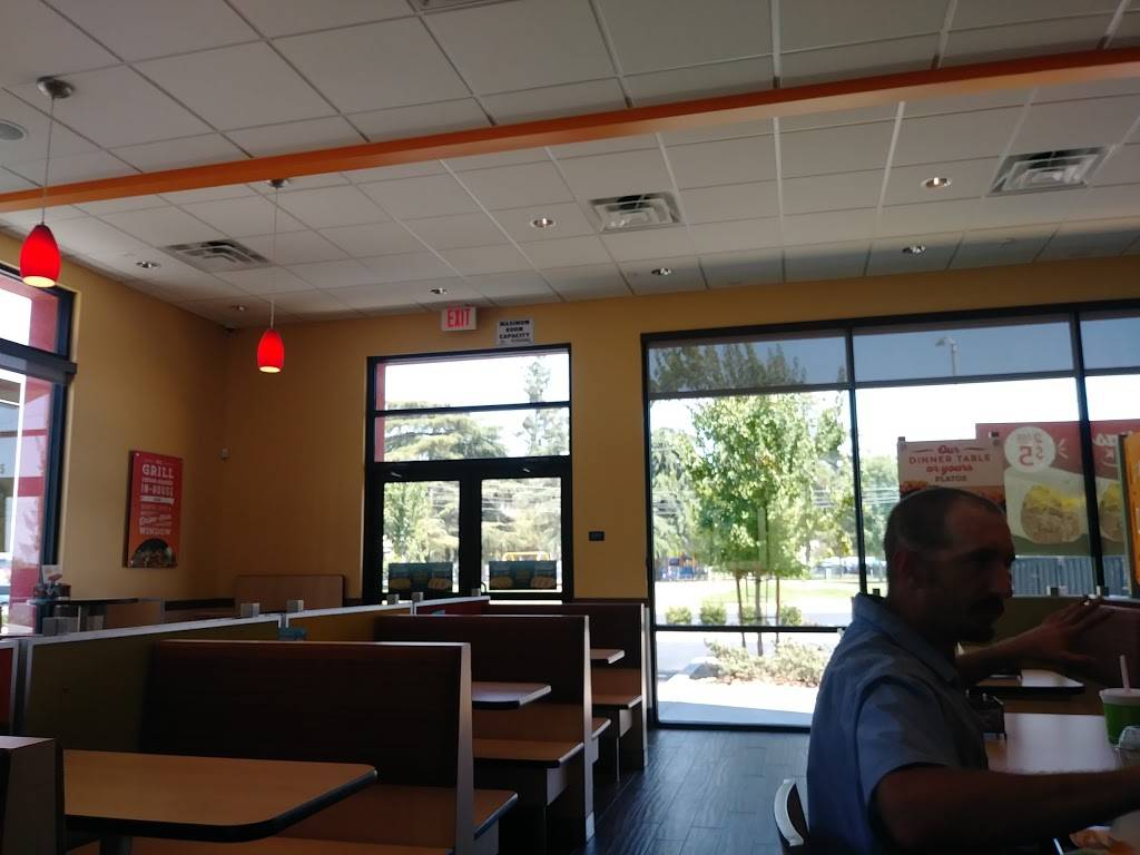 Del Taco | meal takeaway | 785 N Newcomb St, Porterville, CA 93257, USA | 5597810881 OR +1 559-781-0881