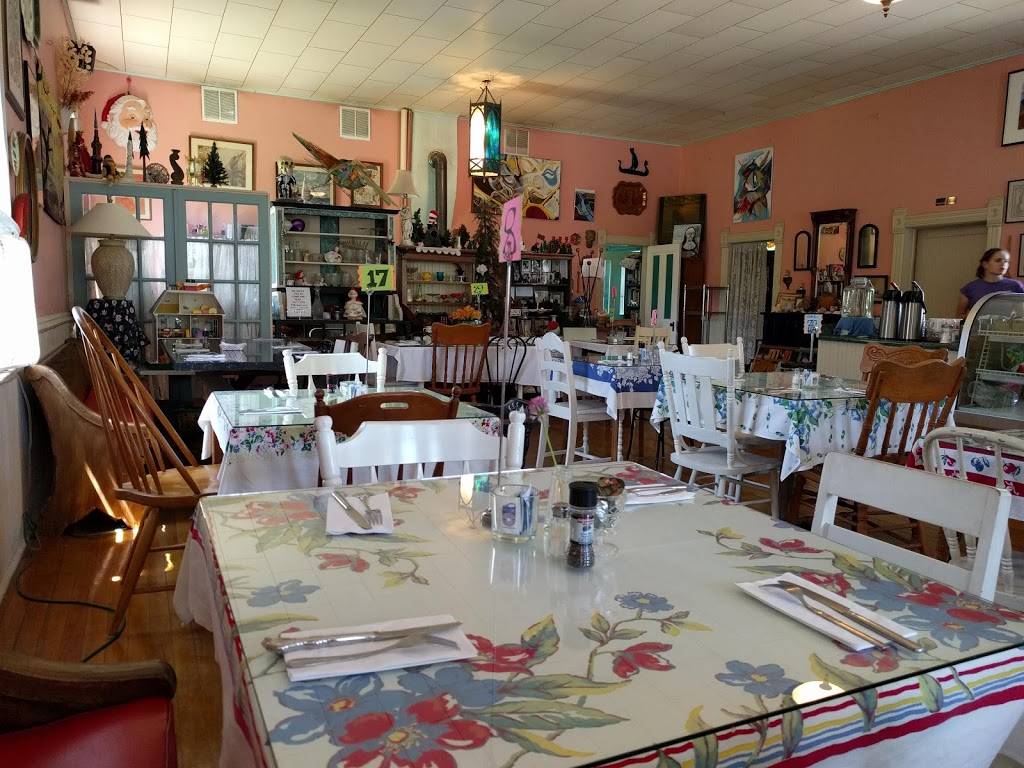 Town Hall Bakery | bakery | 6225 WI-57, Sturgeon Bay, WI 54235, USA | 9208232116 OR +1 920-823-2116