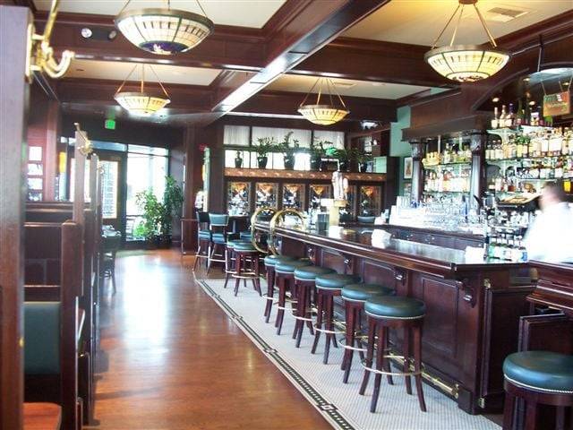 McCormick & Schmicks Seafood & Steaks | restaurant | 200 S Tryon St, Charlotte, NC 28202, USA | 7043770201 OR +1 704-377-0201