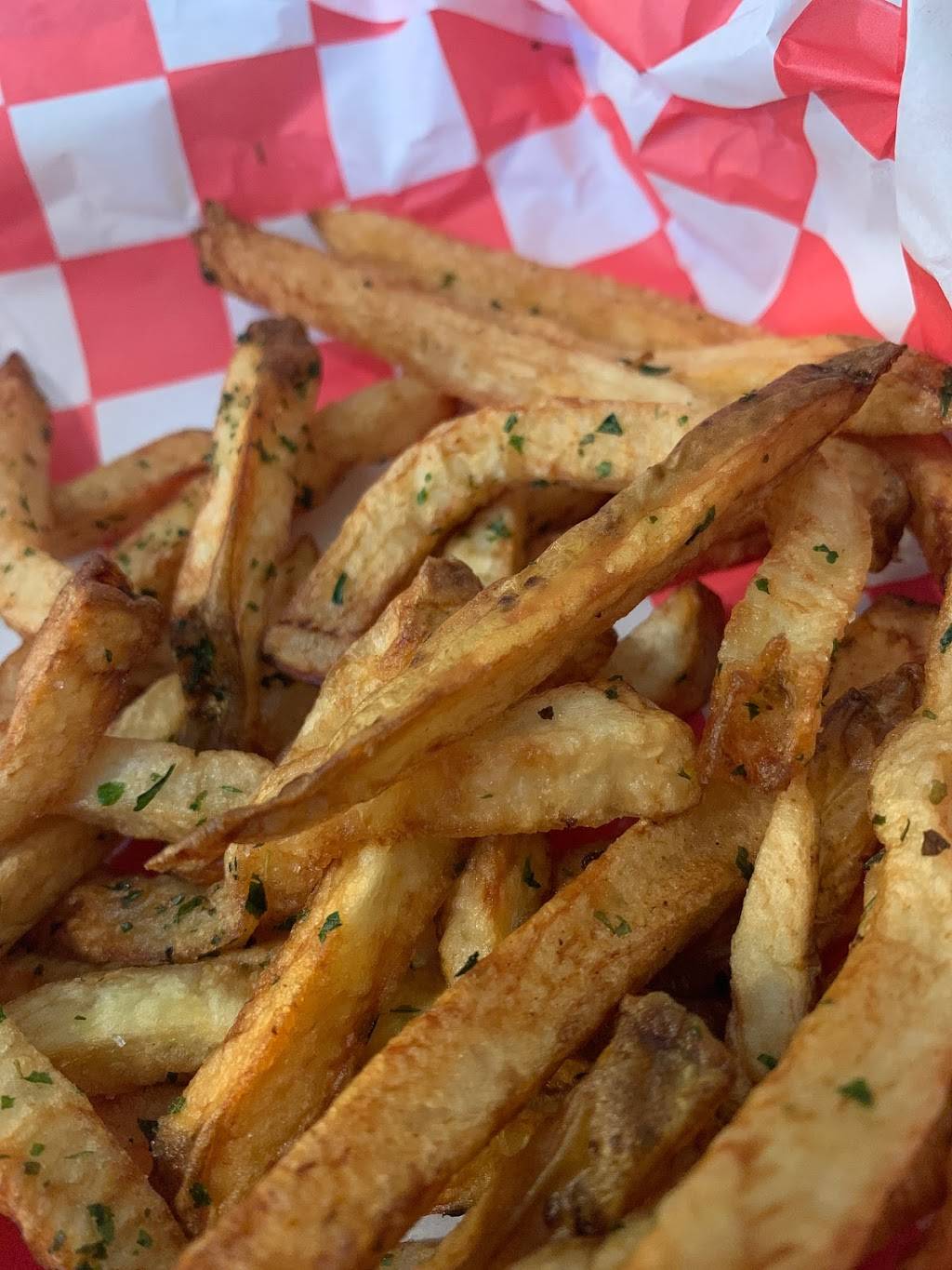 Blazin Js | restaurant | 15 E King St, Lancaster, PA 17602, USA | 7179457197 OR +1 717-945-7197