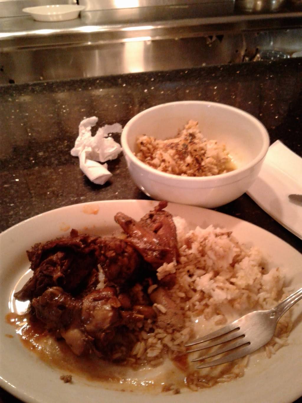 El Nuevo Patio | restaurant | 1388 Edward L Grant Hwy, Bronx, NY 10452, USA | 7185881609 OR +1 718-588-1609