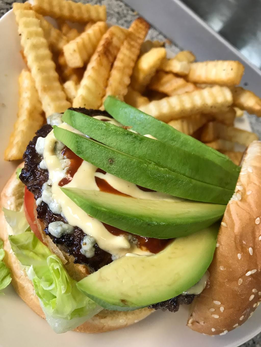 Burgess Brothers And Antojitos Inc | restaurant | 2114 Sutterville Rd, Sacramento, CA 95822, USA | 9163994951 OR +1 916-399-4951