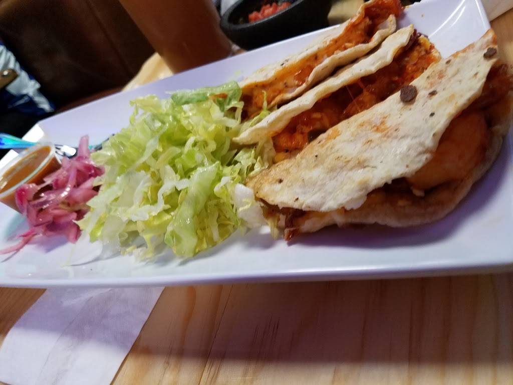 Broncos Mexican Grill and Sports Bar | restaurant | 969 S Glendora Ave B, West Covina, CA 91790, USA | 6269394444 OR +1 626-939-4444