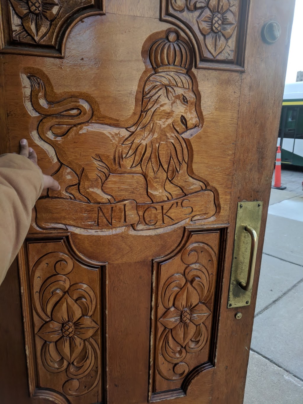 Nicks Gaslight | restaurant | 441 W Grand River Ave, Detroit, MI 48226, USA | 3139639191 OR +1 313-963-9191