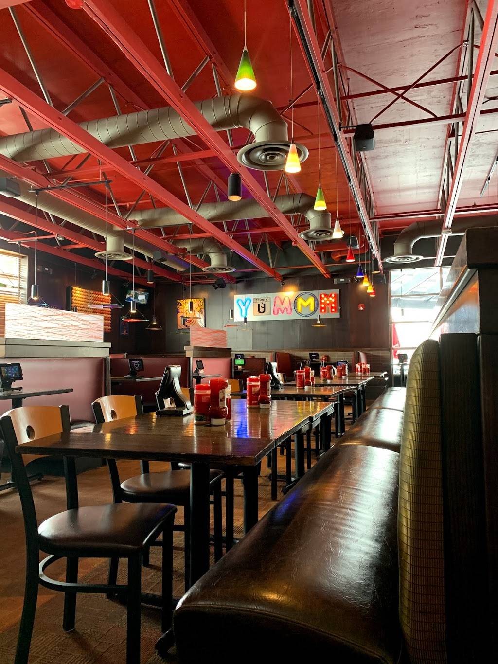 Red Robin Gourmet Burgers and Brews | restaurant | 8657 W 135th St, Overland Park, KS 66223, USA | 9132390926 OR +1 913-239-0926