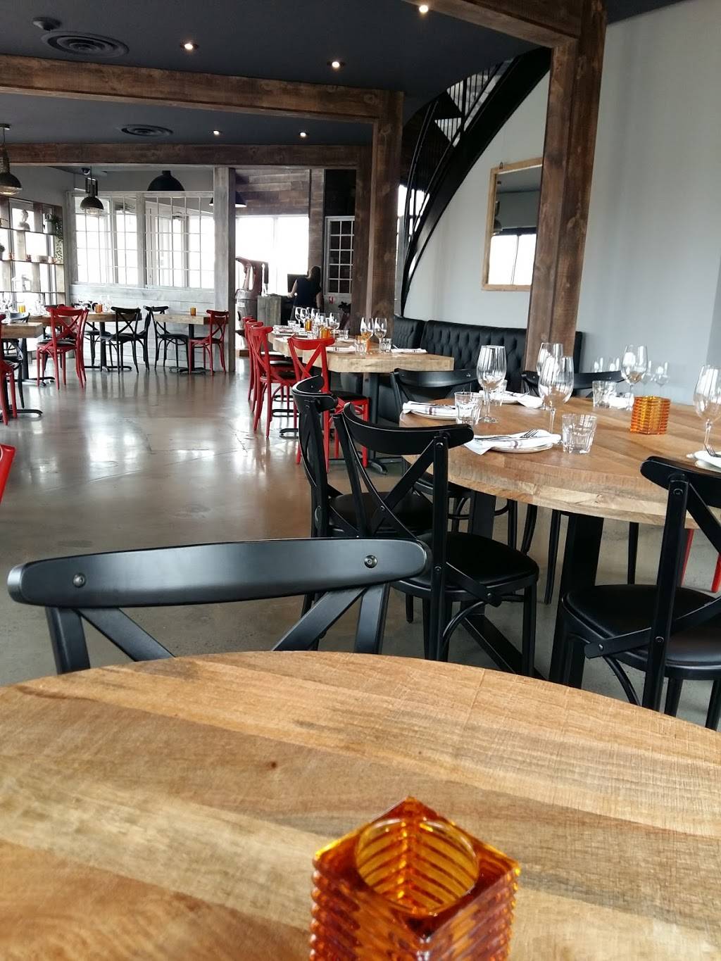 Industria Pizzeria + Bar | restaurant | 582 Chemin de Touraine, Boucherville, QC J4B 5E4, Canada | 4506417167 OR +1 450-641-7167